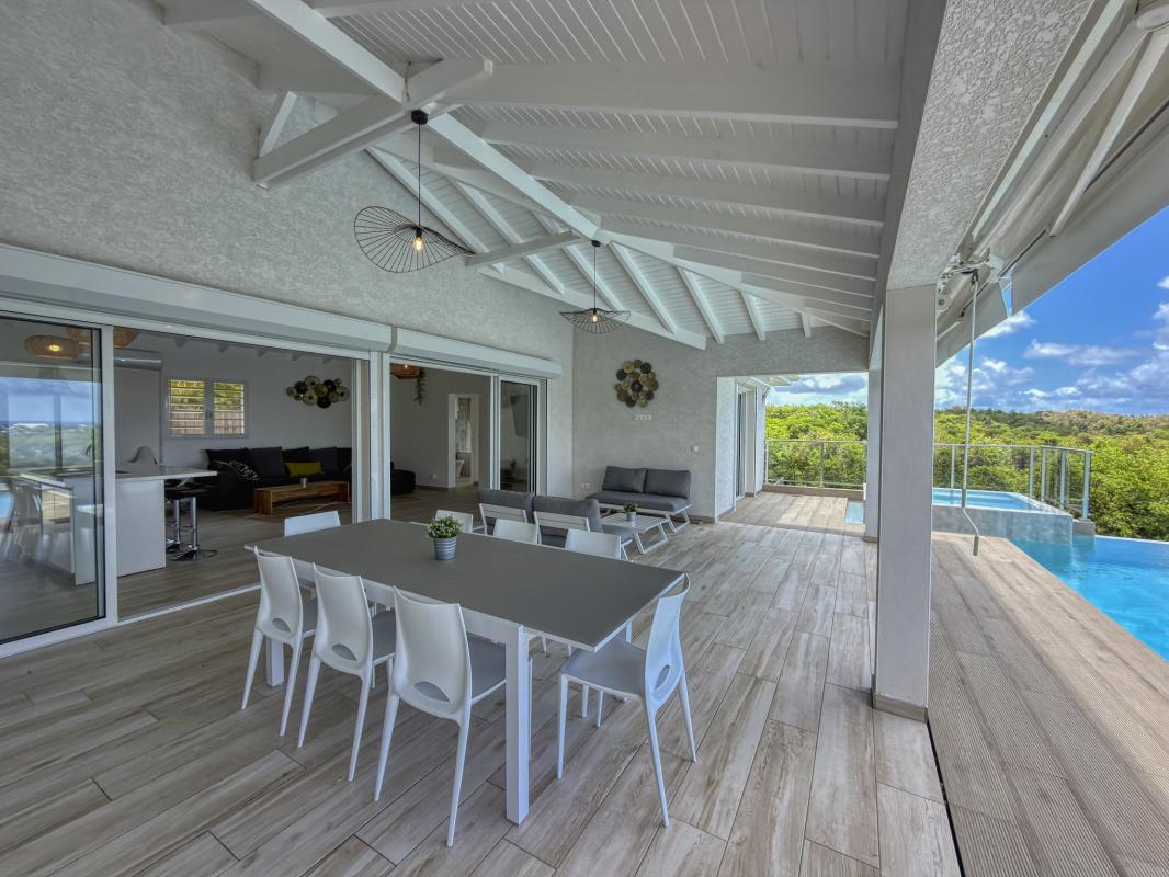 10.Location villa 3 chambres piscine vue mer Le Gosier Guadeloupe